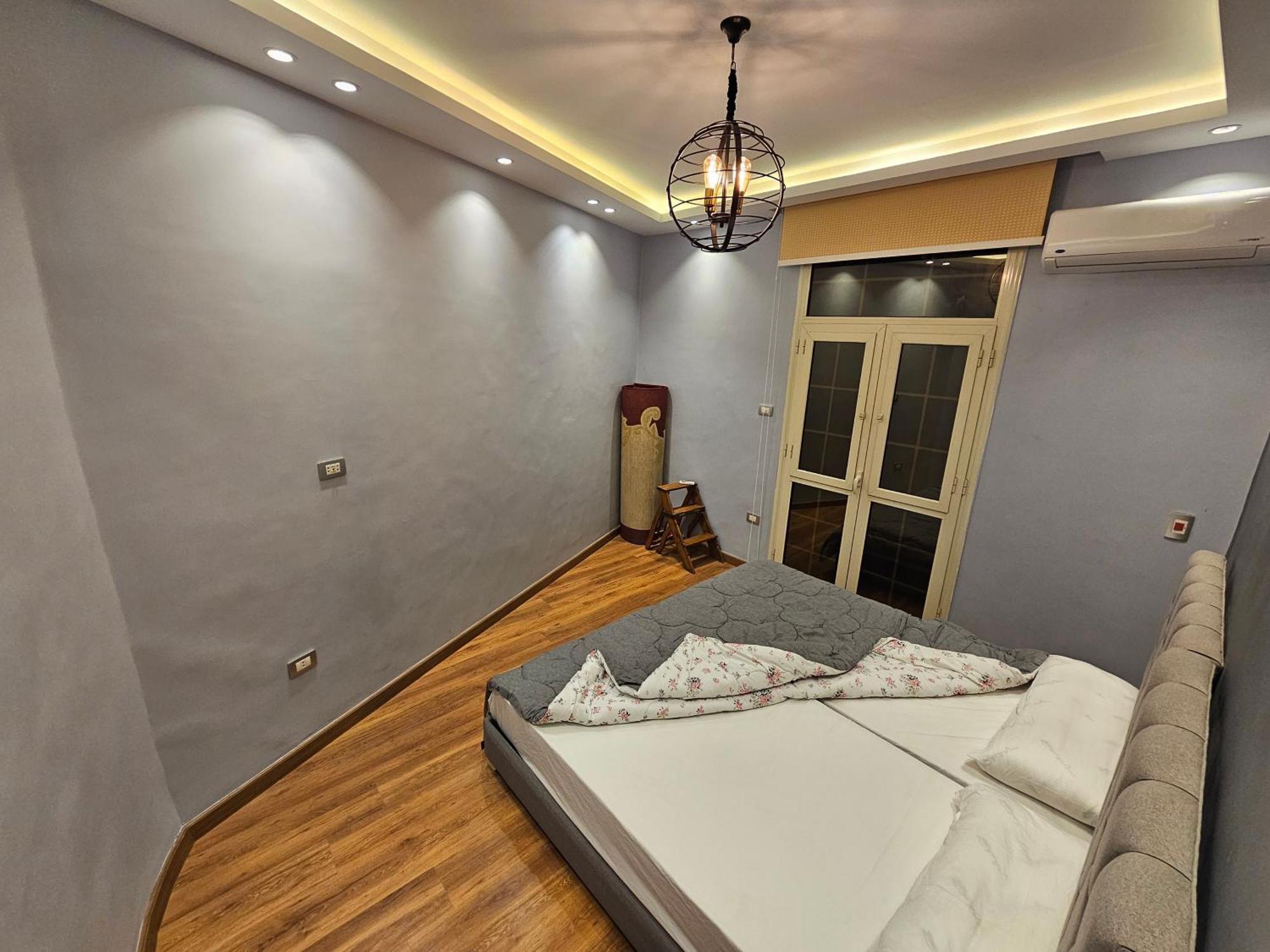 3rd Floor Luxury Apartment-families Only Appartement Alexandrië